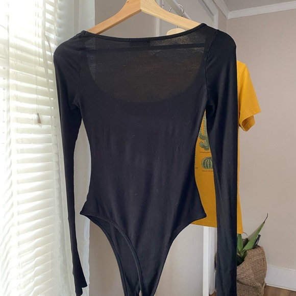 PRETTY LITTLE THING BODYSUIT - Picture 5 of 7